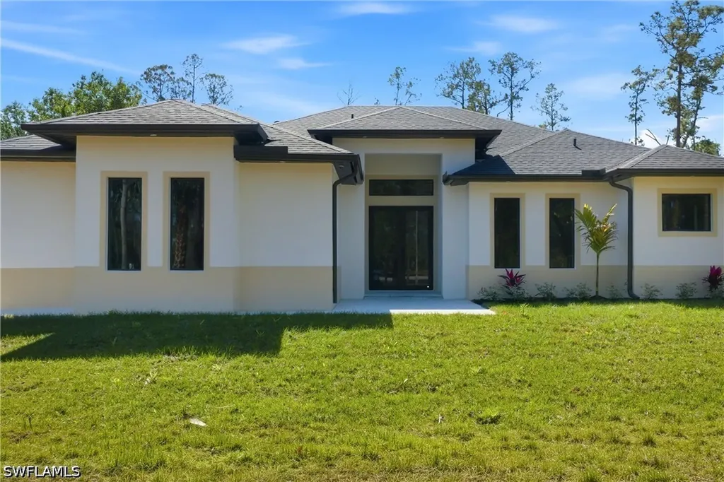 1514 47th Avenue NE Naples FL 34120