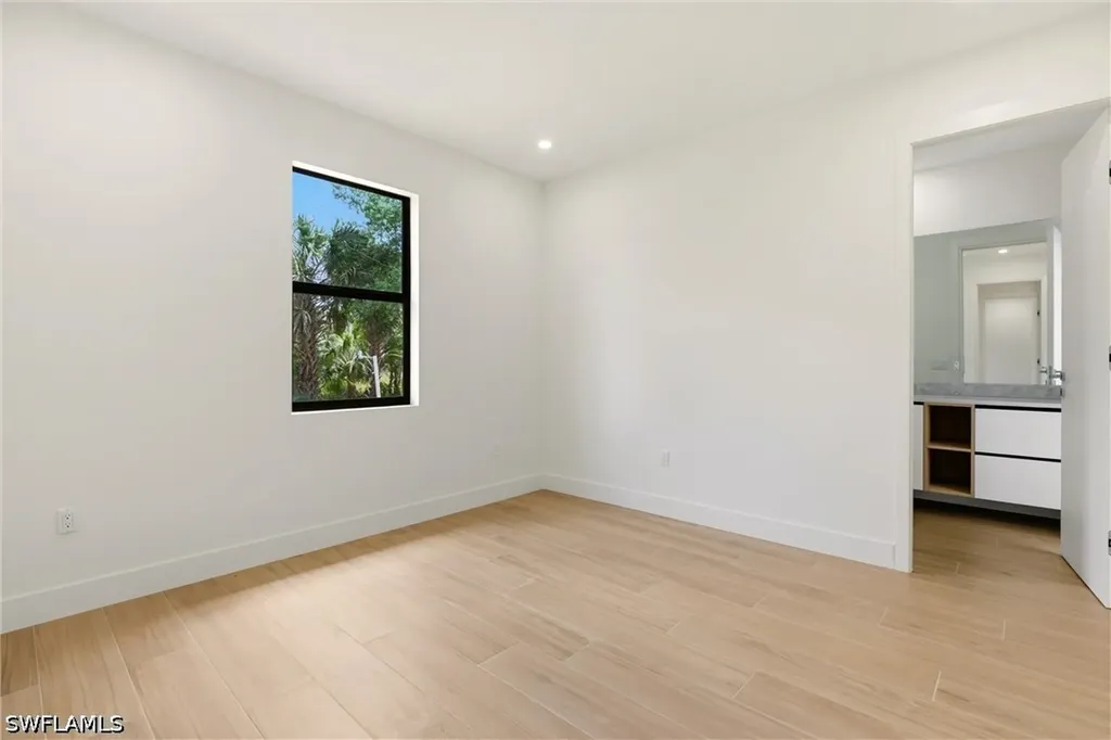 1514 47th Avenue NE Naples FL 34120