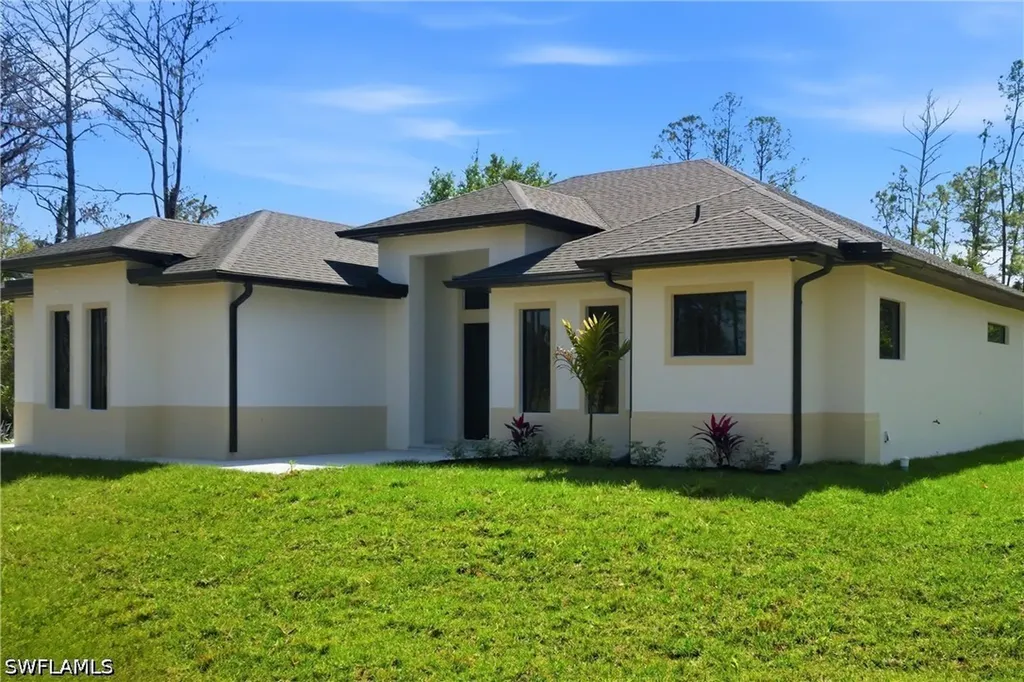 1514 47th Avenue NE Naples FL 34120