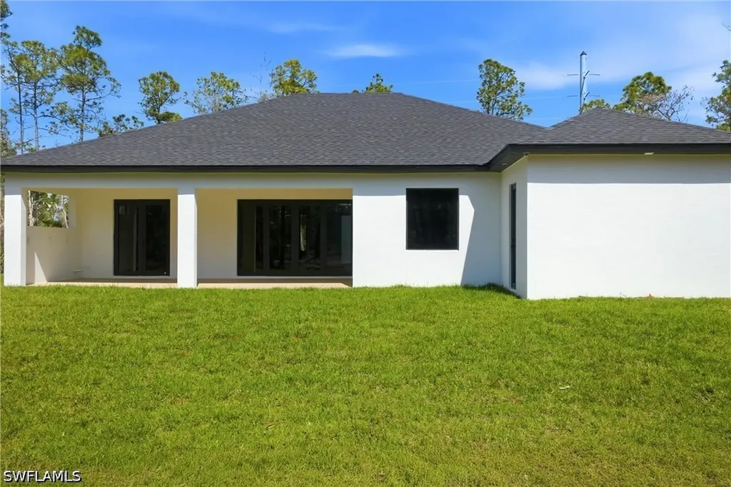 1514 47th Avenue NE Naples FL 34120