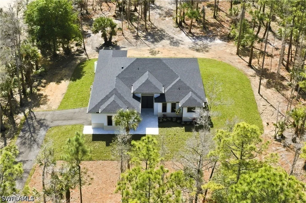1514 47th Avenue NE Naples FL 34120