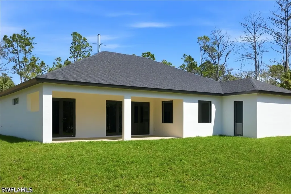 1514 47th Avenue NE Naples FL 34120