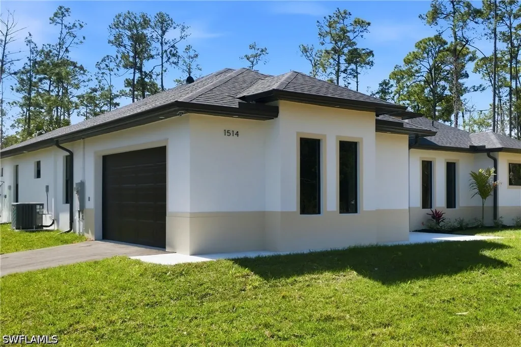 1514 47th Avenue NE Naples FL 34120