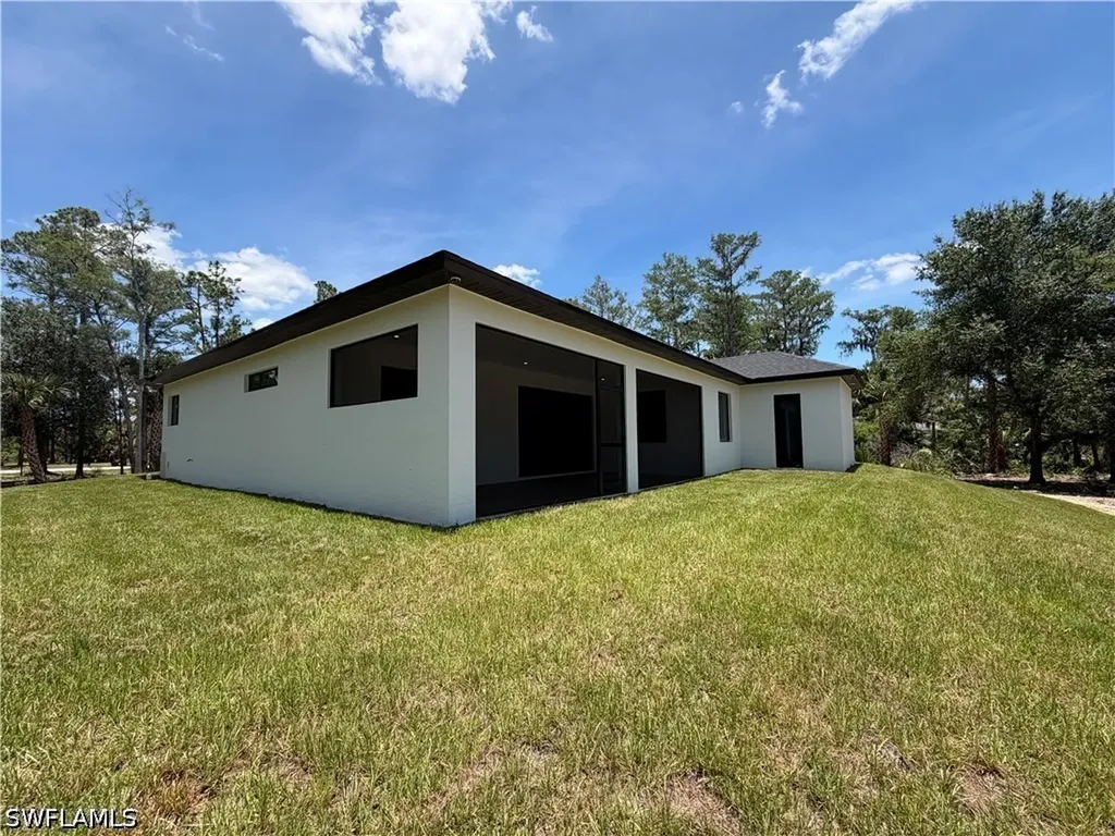 1514 47th Avenue NE Naples FL 34120
