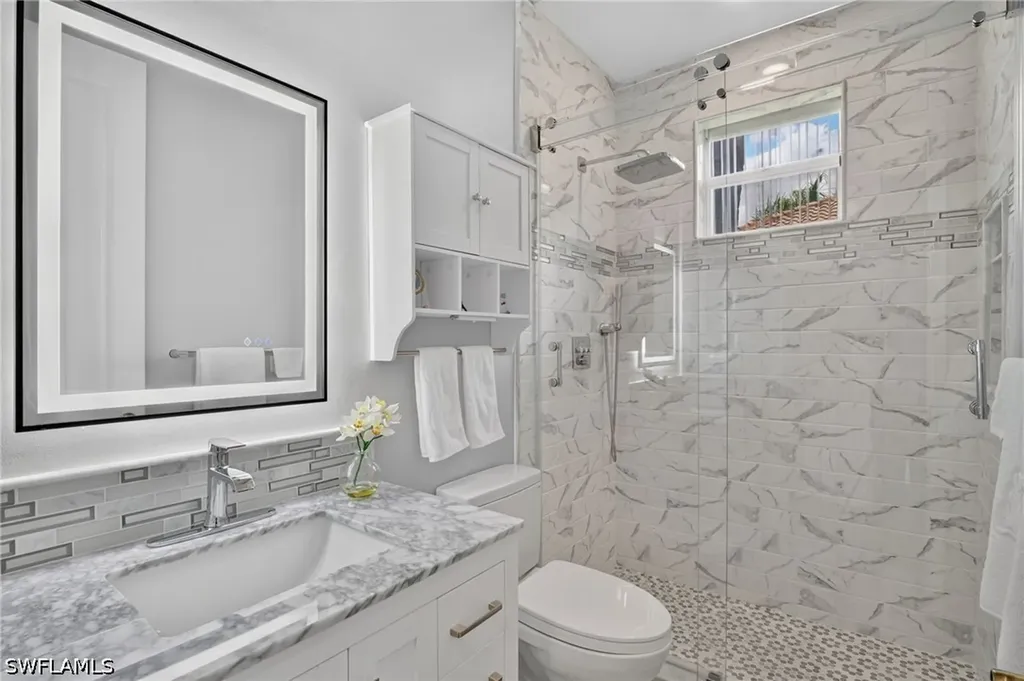 6062 Divot Court Naples FL 34113