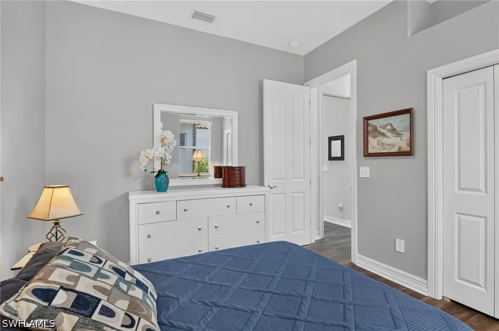 6062 Divot Court Naples FL 34113