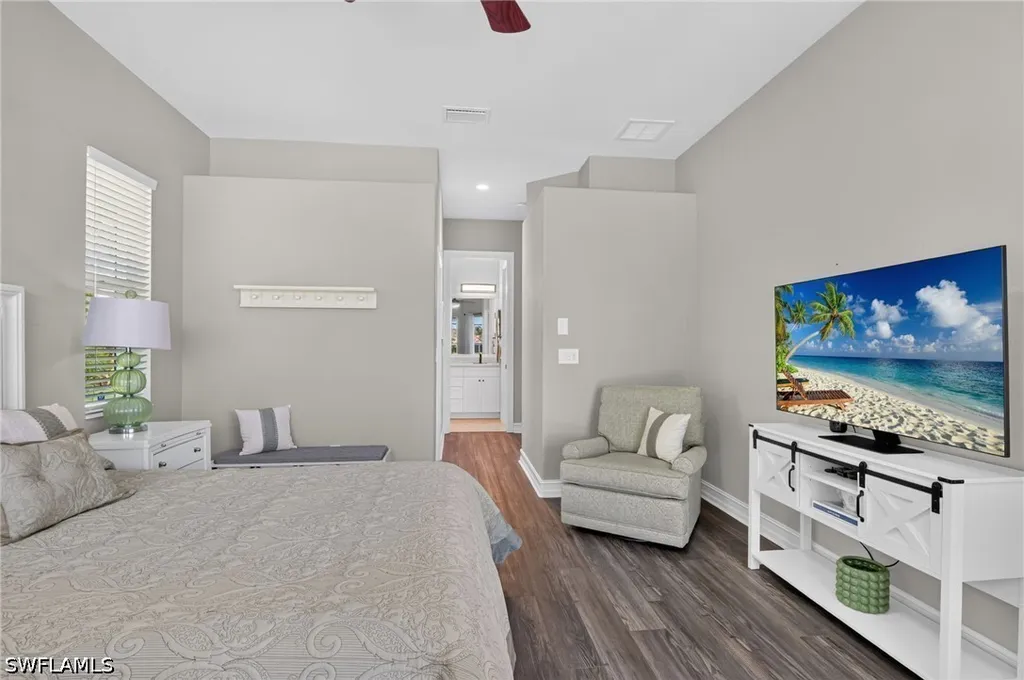 6062 Divot Court Naples FL 34113