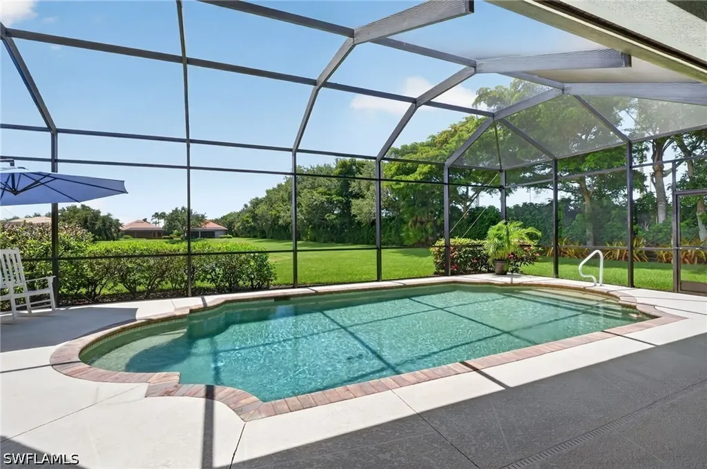 6062 Divot Court Naples FL 34113