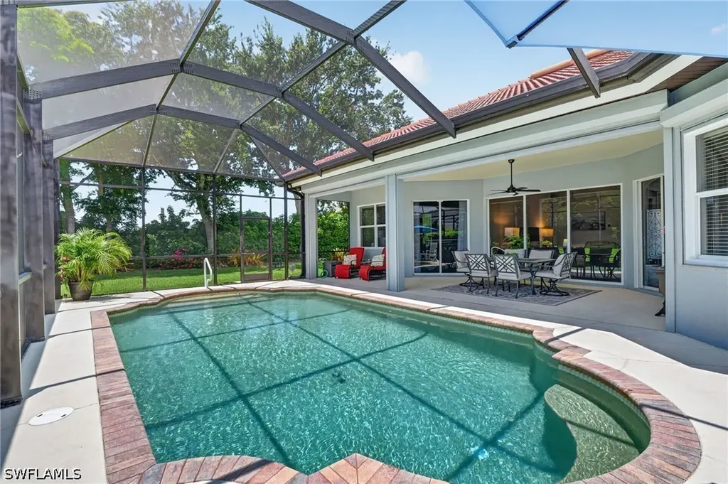 6062 Divot Court Naples FL 34113