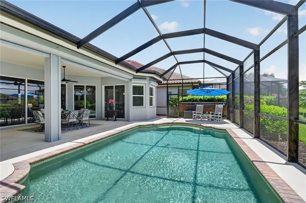6062 Divot Court Naples FL 34113