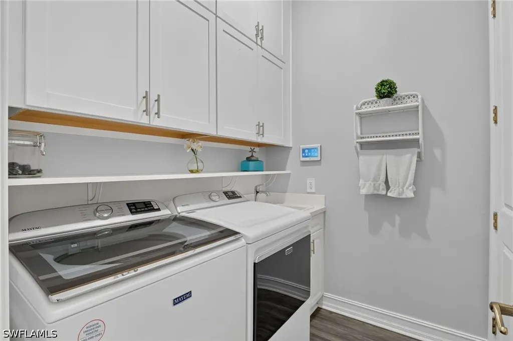 6062 Divot Court Naples FL 34113
