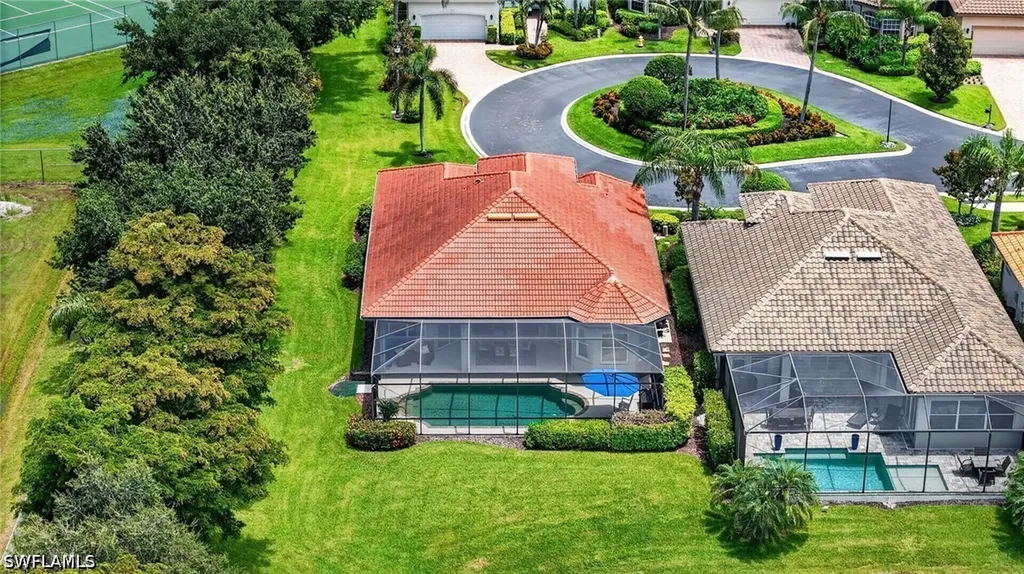 6062 Divot Court Naples FL 34113