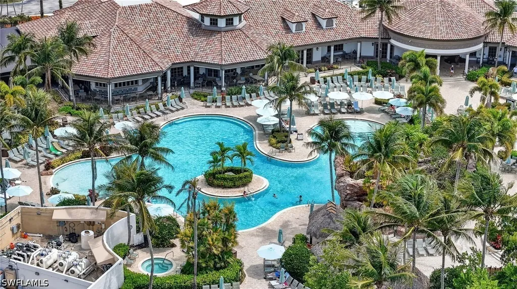 6062 Divot Court Naples FL 34113