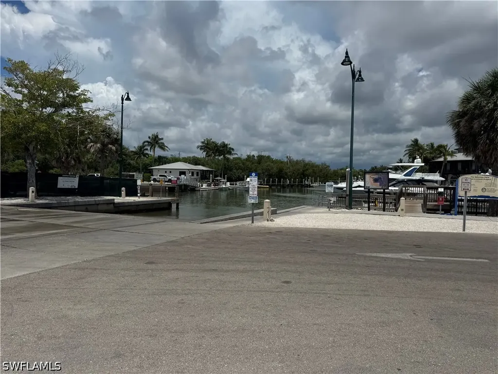 1881 Danford Street Naples FL 34112