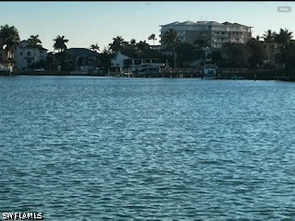 150 Tahiti Circle Naples FL 34113
