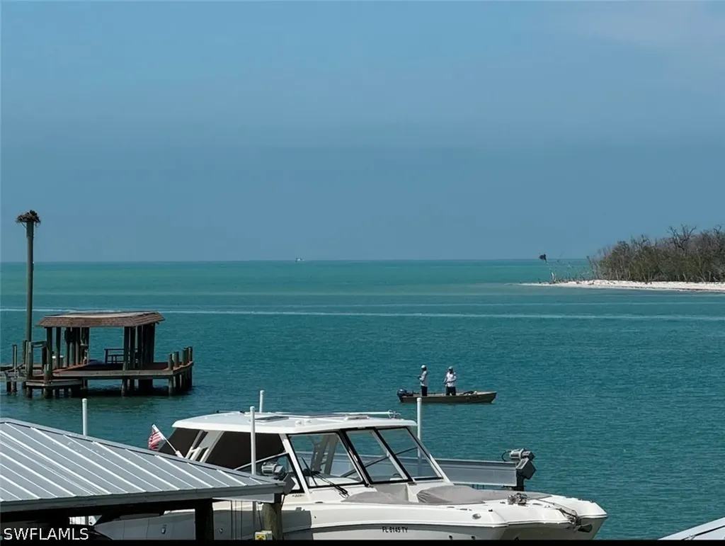 150 Tahiti Circle Naples FL 34113