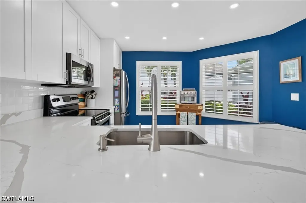 850 Meadowland Drive Naples FL 34108
