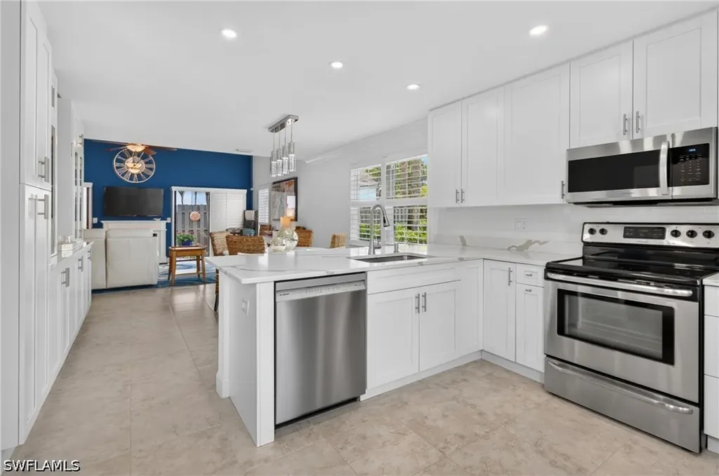 850 Meadowland Drive Naples FL 34108