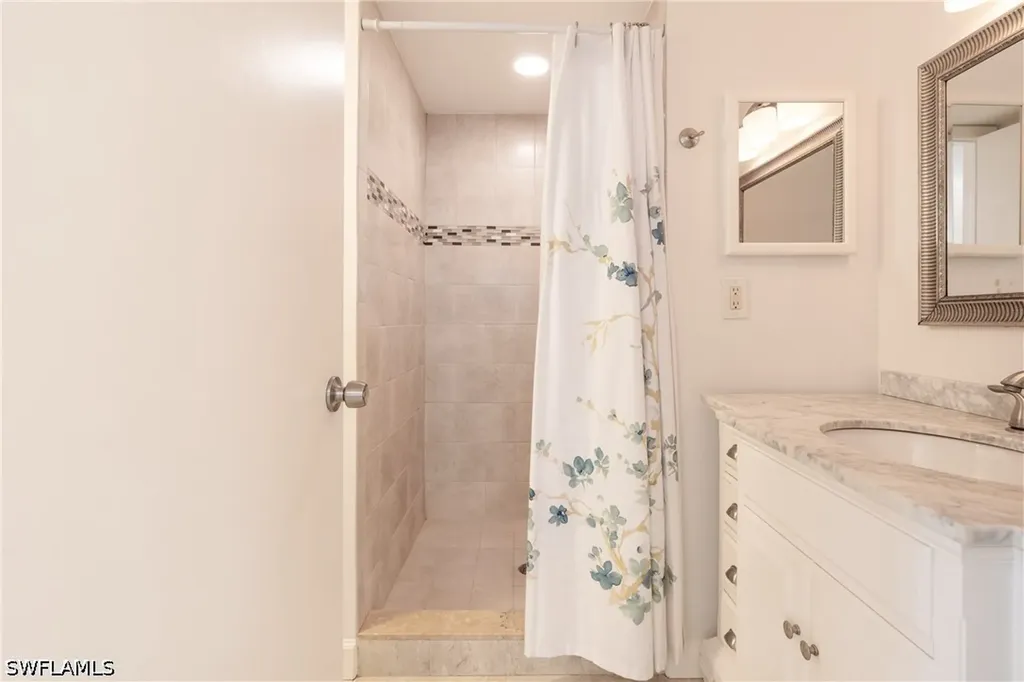 850 Meadowland Drive Naples FL 34108