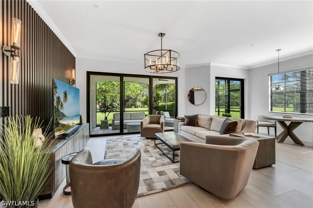 16348 Viansa Way Naples FL 34110
