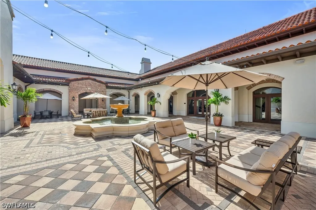 16348 Viansa Way Naples FL 34110