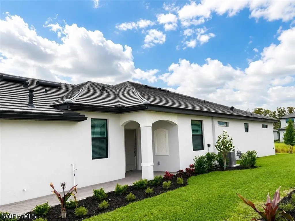 19617 Hinkley Drive Estero FL 33928