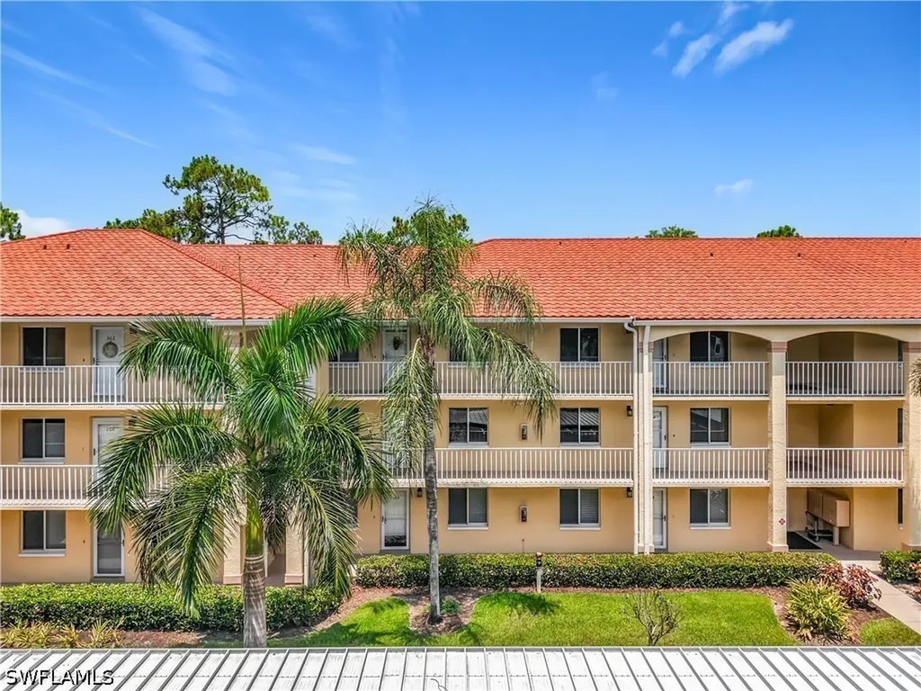 3685 Amberly Circle Naples FL 34112