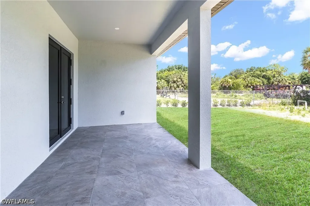 3619 Randall Bvld Naples FL 34120