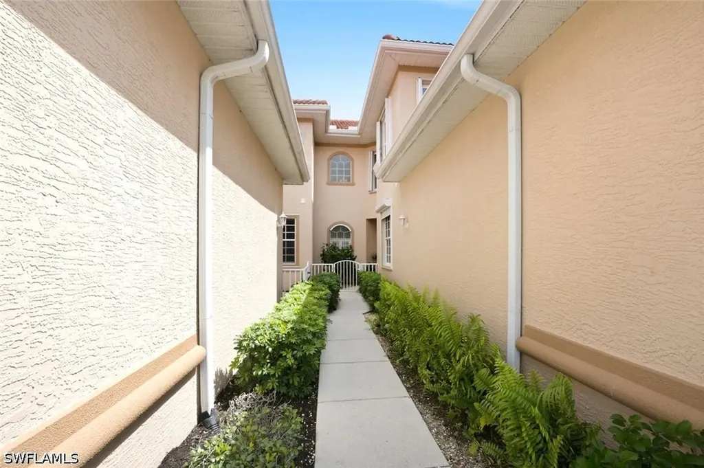 5120 W Hyde Park Court Fort Myers FL 33912