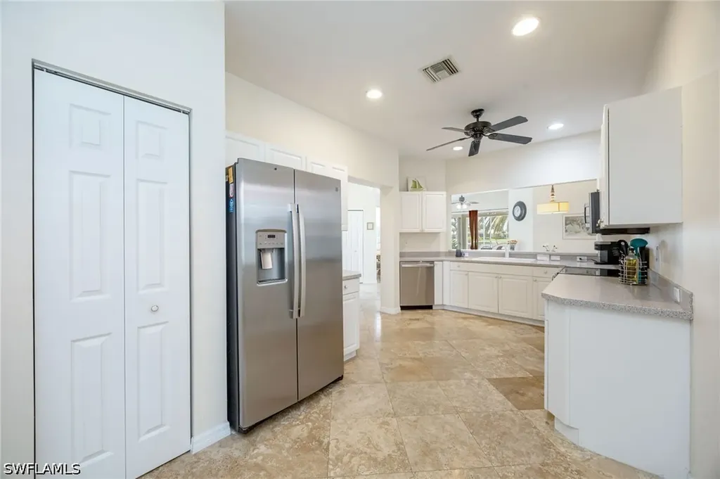 2032 Crestview Way Naples FL 34119