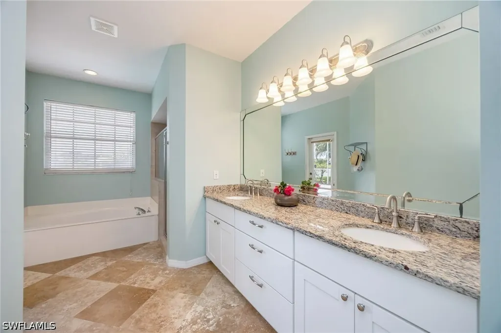 2032 Crestview Way Naples FL 34119