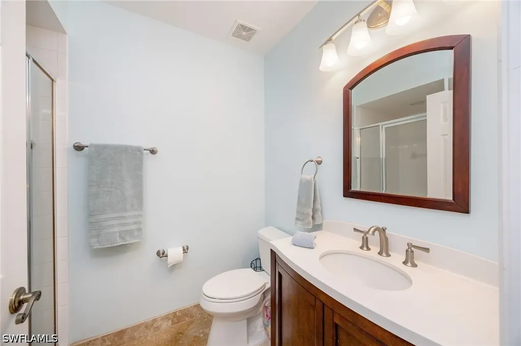 2032 Crestview Way Naples FL 34119