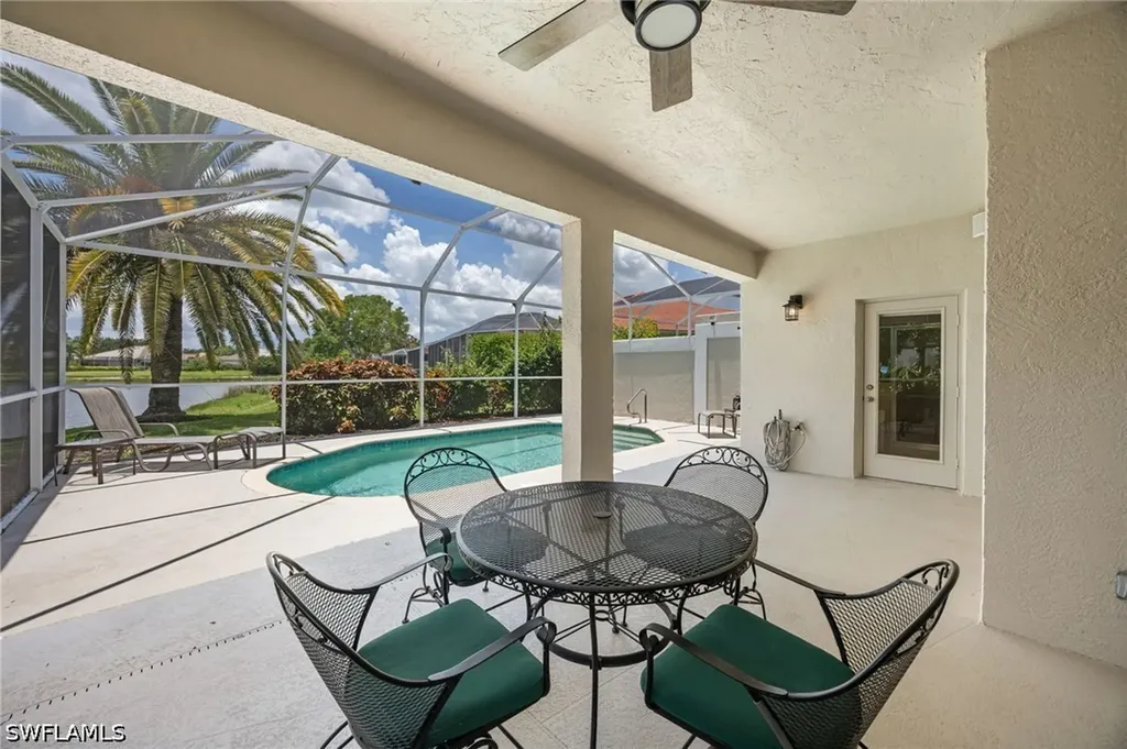 2032 Crestview Way Naples FL 34119