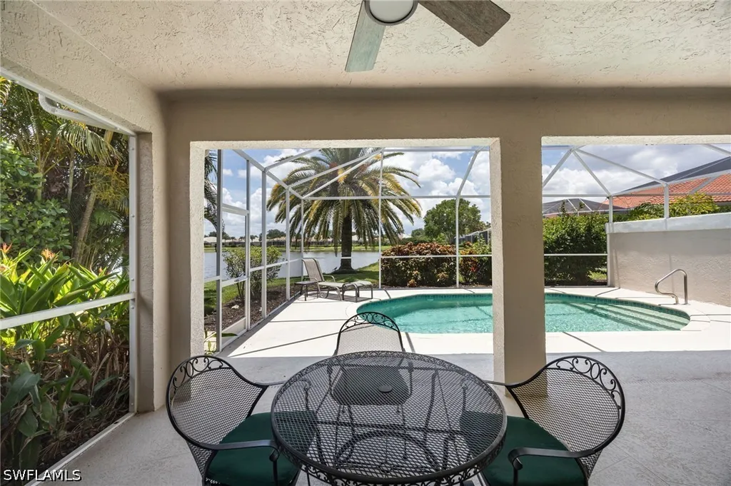 2032 Crestview Way Naples FL 34119