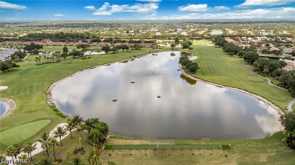2032 Crestview Way Naples FL 34119