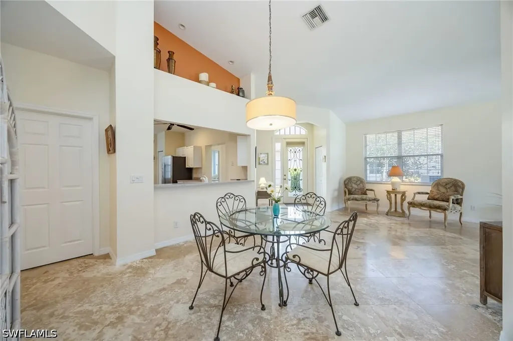 2032 Crestview Way Naples FL 34119