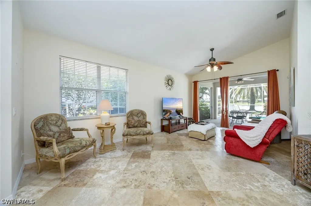 2032 Crestview Way Naples FL 34119
