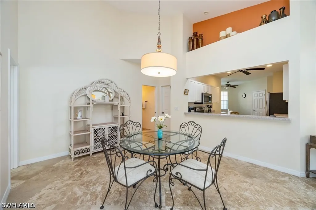 2032 Crestview Way Naples FL 34119