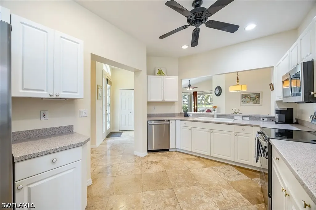 2032 Crestview Way Naples FL 34119