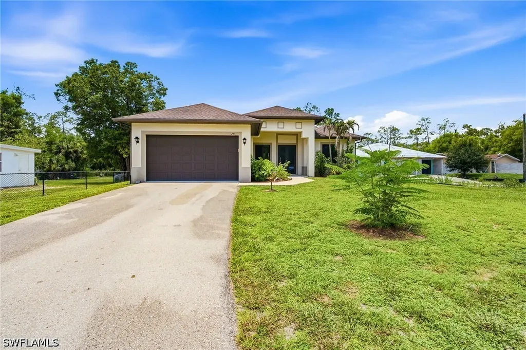 255 Everglades Boulevard S Naples FL 34117