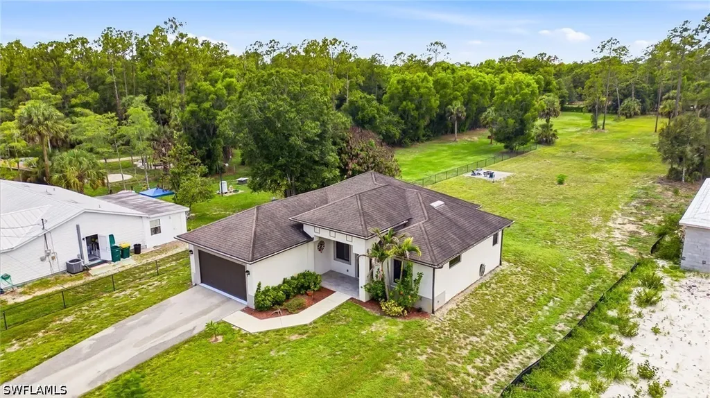 255 Everglades Boulevard S Naples FL 34117