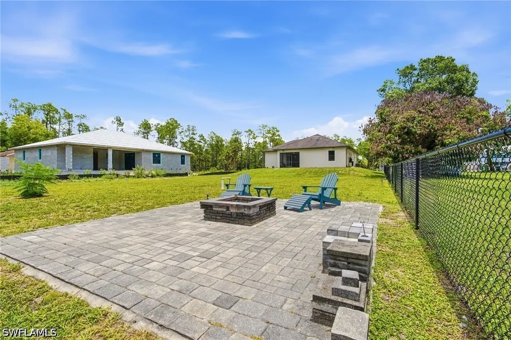 255 Everglades Boulevard S Naples FL 34117