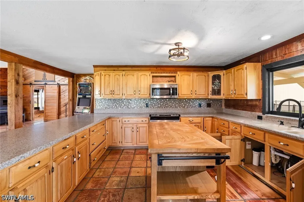 3040 Trail Dairy Circle North Fort Myers FL 33917