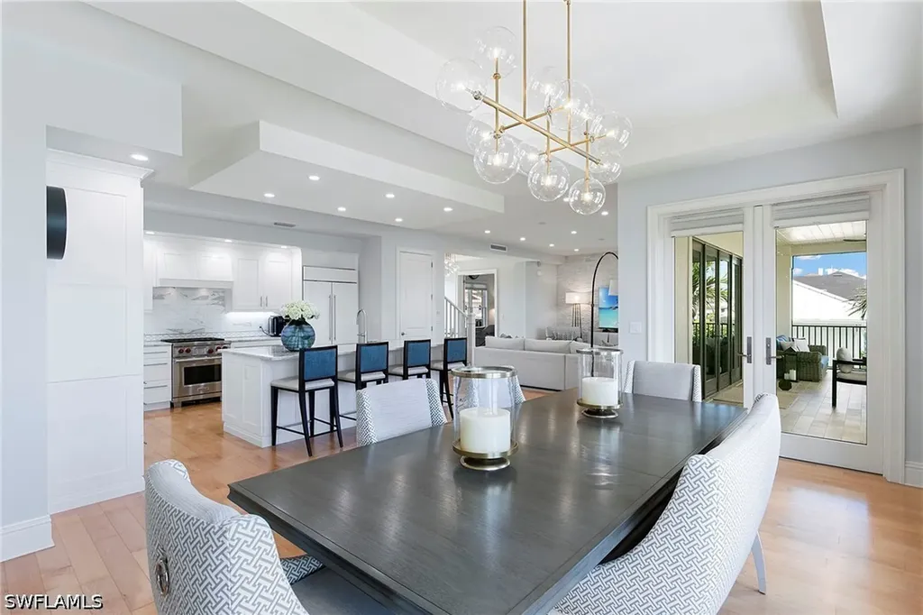 357 Egret Avenue Naples FL 34108