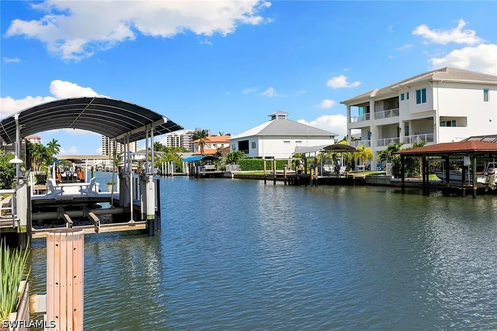 357 Egret Avenue Naples FL 34108