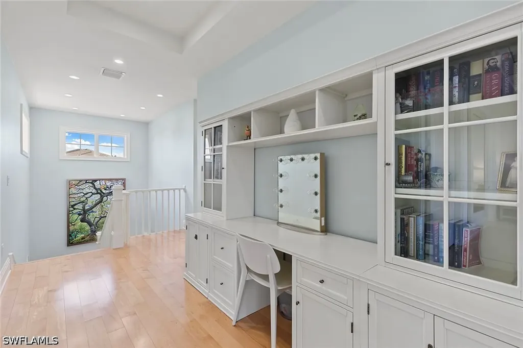 357 Egret Avenue Naples FL 34108
