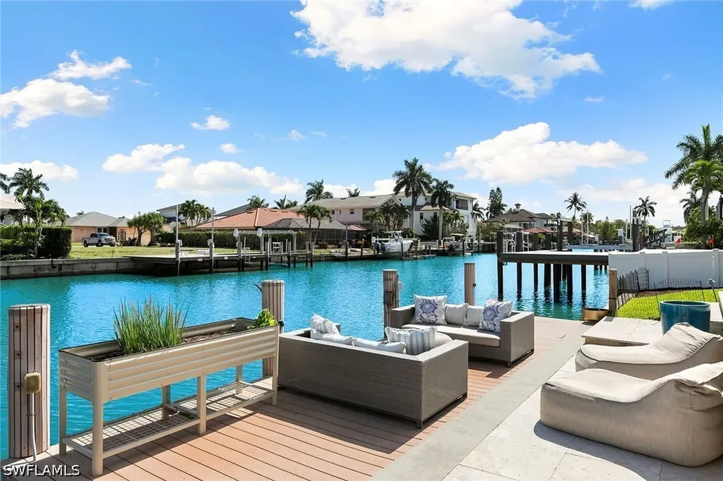 357 Egret Avenue Naples FL 34108