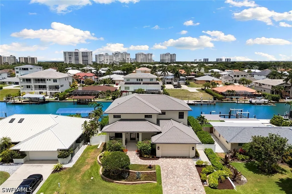 357 Egret Avenue Naples FL 34108