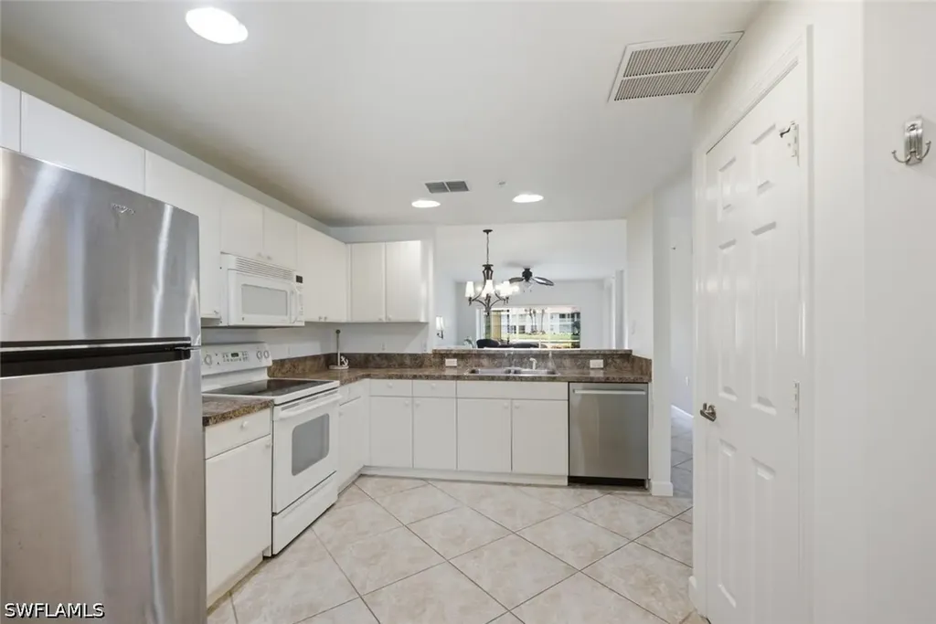 3033 Driftwood Way Naples FL 34109