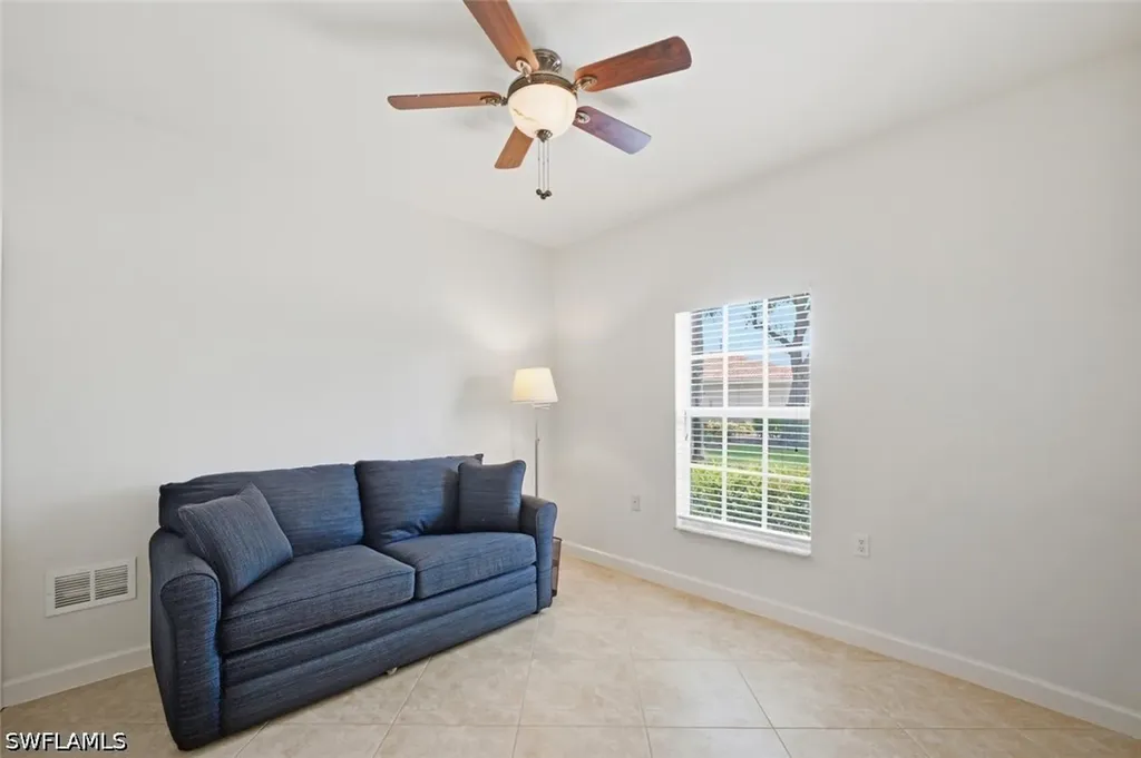 3033 Driftwood Way Naples FL 34109